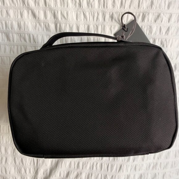 TUMI Alpha Split Travel Kit in black ballistic nylon NWT - Picture 12 of 14